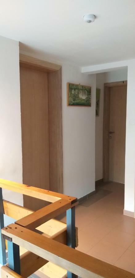 Guesthouse Marton Jezerce Ngoại thất bức ảnh